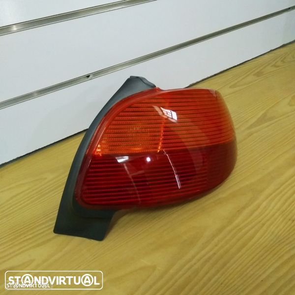 Farolim Peugeot 206 modelo: 1998 até 2003 novo