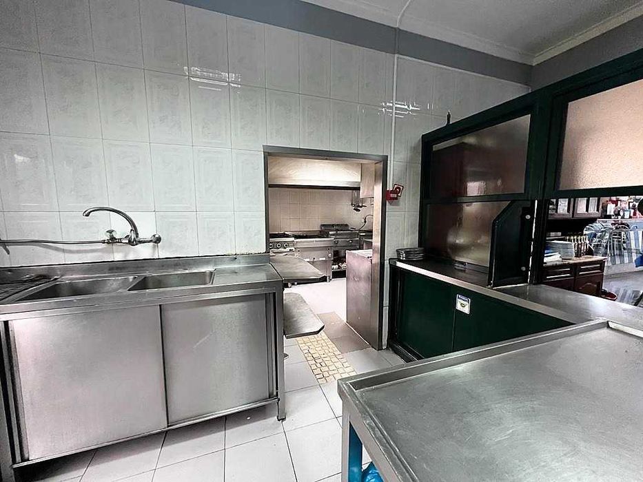 Restaurante Totalmente Equipado à Venda | Pronto a Funcionar | Excelente Localização