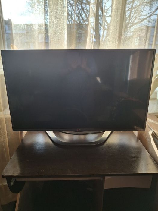 Продам телевізор 45 дюймів LG