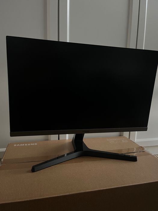 Monitor Samsung SR35 24” FHD, 75Hz