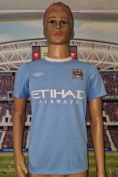 Manchester City Football Club Umbro /Official Product/ 2009/10 home #10 Robinho rozmiar: 34 /S-M/