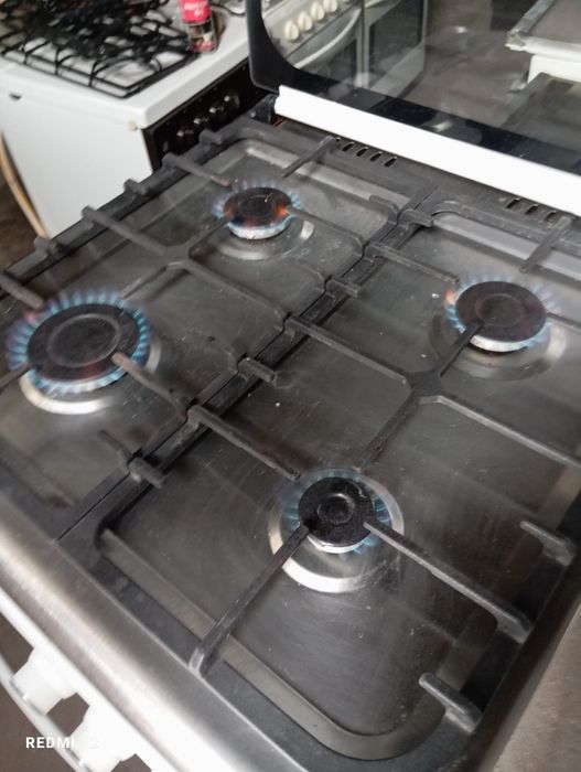 fogão becken  bom estado 85x60x60,todo. Gás de botija