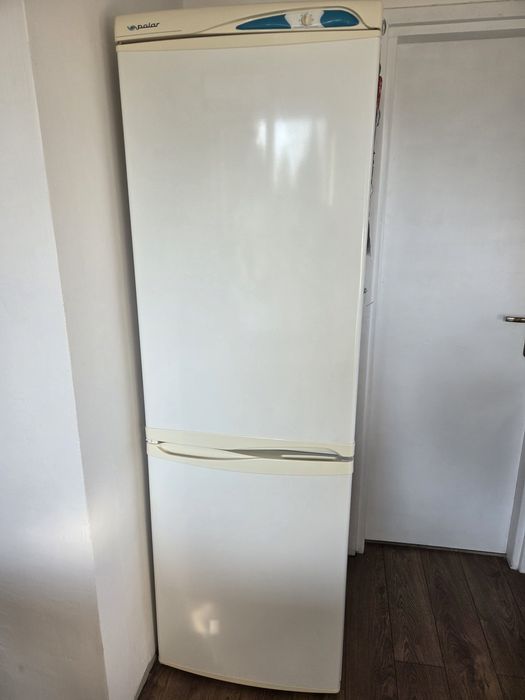 Lodówka marki  Polar