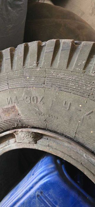 Колесо в зборі, мазовська резина (ромб) 12.00-R20 – 5000 грн.