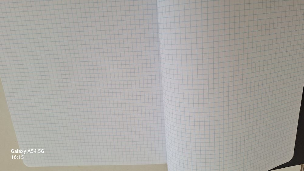 Reguas, esquadros, cadernos
