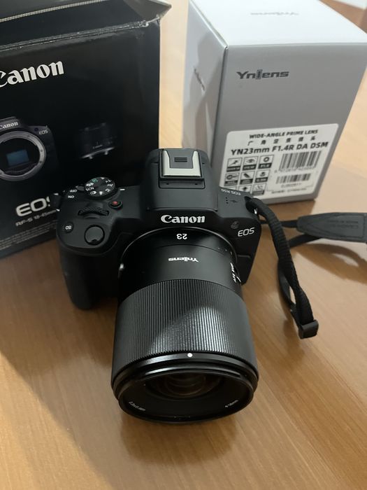 Canon EOS R50 + 18-45mm + Yongnuo 23mm F1.4 | Como Nova