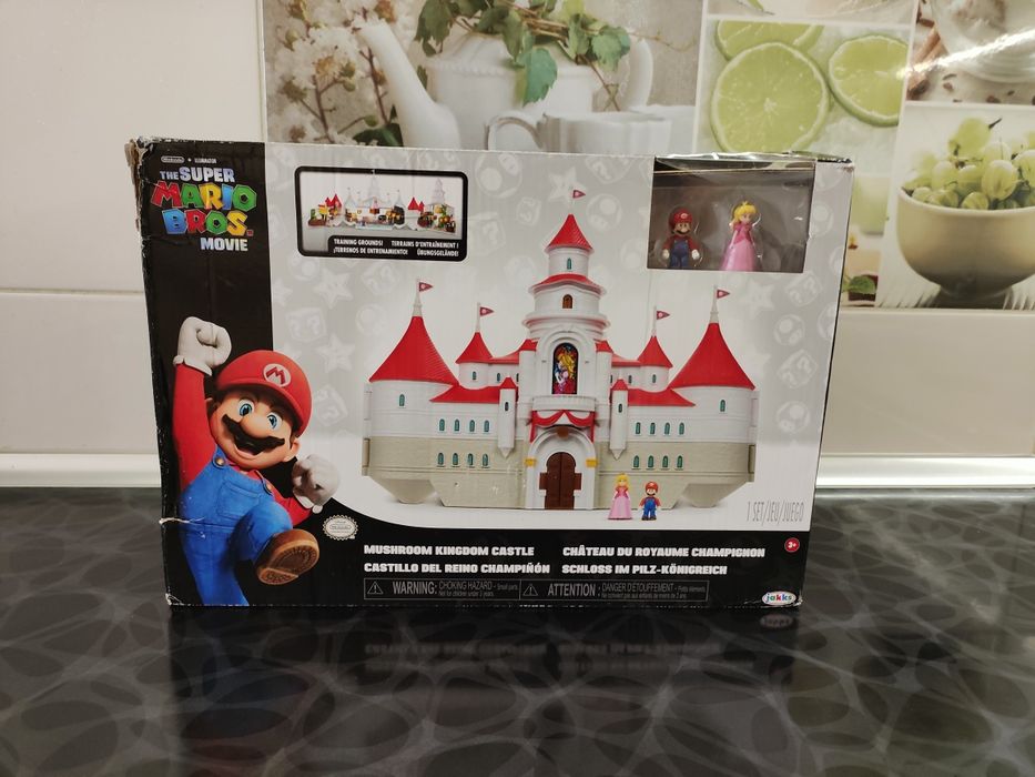 The Super Mario Bros. Mushroom Kingdom Castle Playset  nintendo маріо