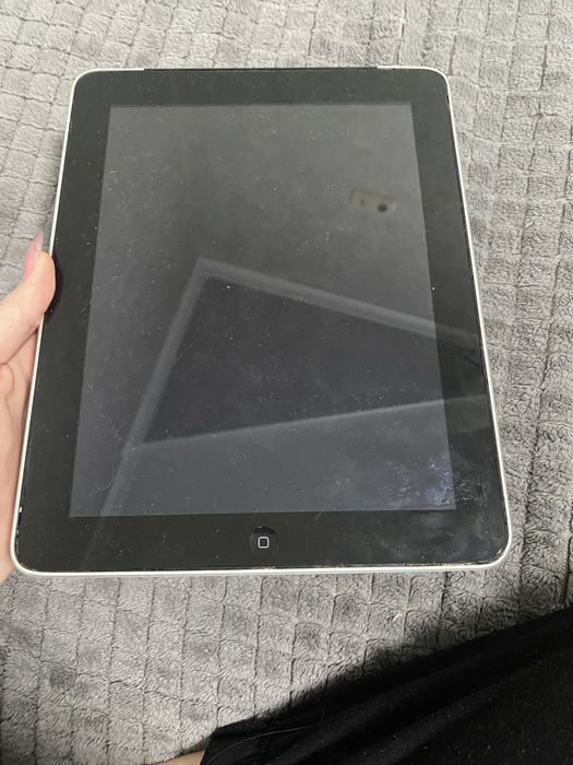 Продам Ipad.
