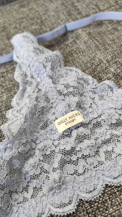 Biustonosz stanik push up odpinany zapinany z przodu delikatny kobiecy