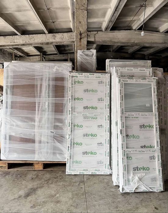 Продам металопластикові двері в туалет , душ , сарай та інше