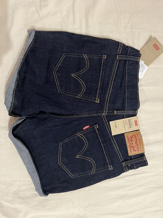 Джинсові шорти Levi’s оригінал р 26 тягнуться