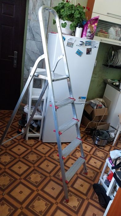 Drabina aluminiowa.