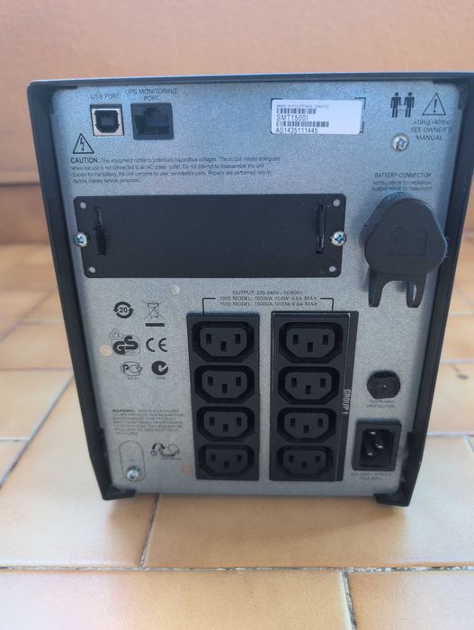 APC Smart UPS 1500VA SMT1500I