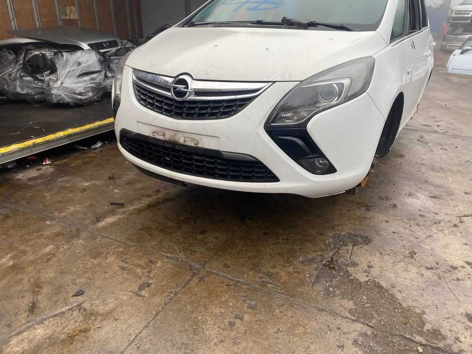 Розборка, шрот, запчастини Opel Zafira C A16LET авторозбірка