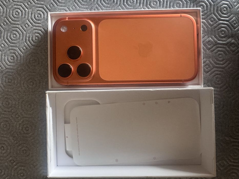 iPhone 17 Pro 512 GB – Laranja | NOVO