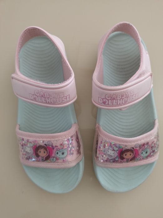 Sandałki dziewczęce