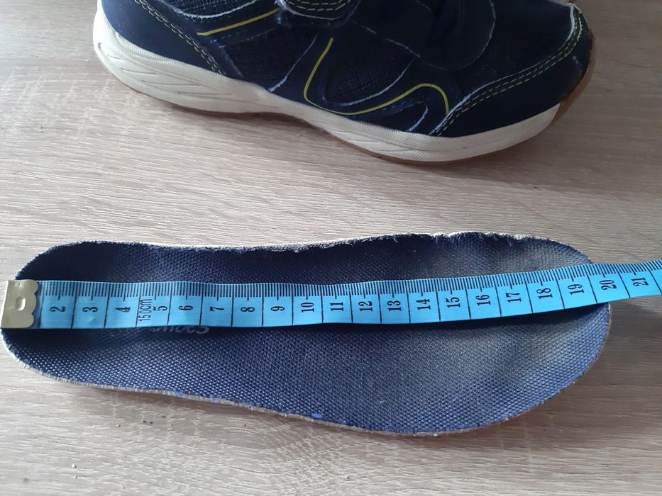 Buty sportowe dla chłopca, rozm. 31 (dł. wkładki- 20 cm)