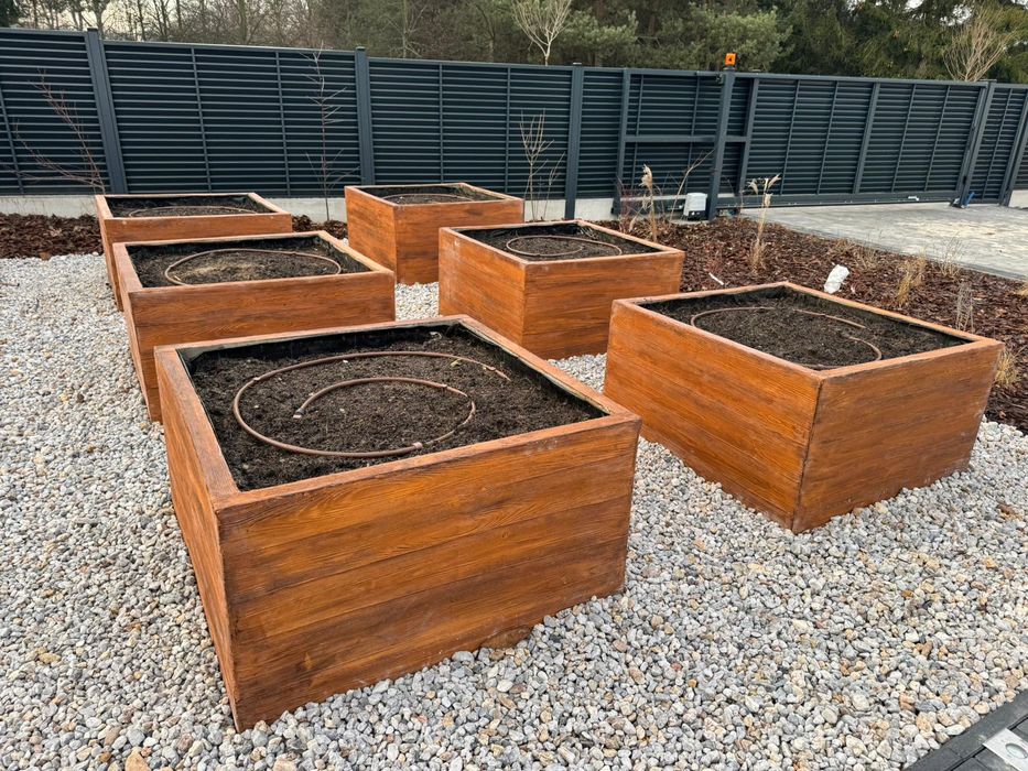 Donice ogrodowe Imitacja drewna i Betonu