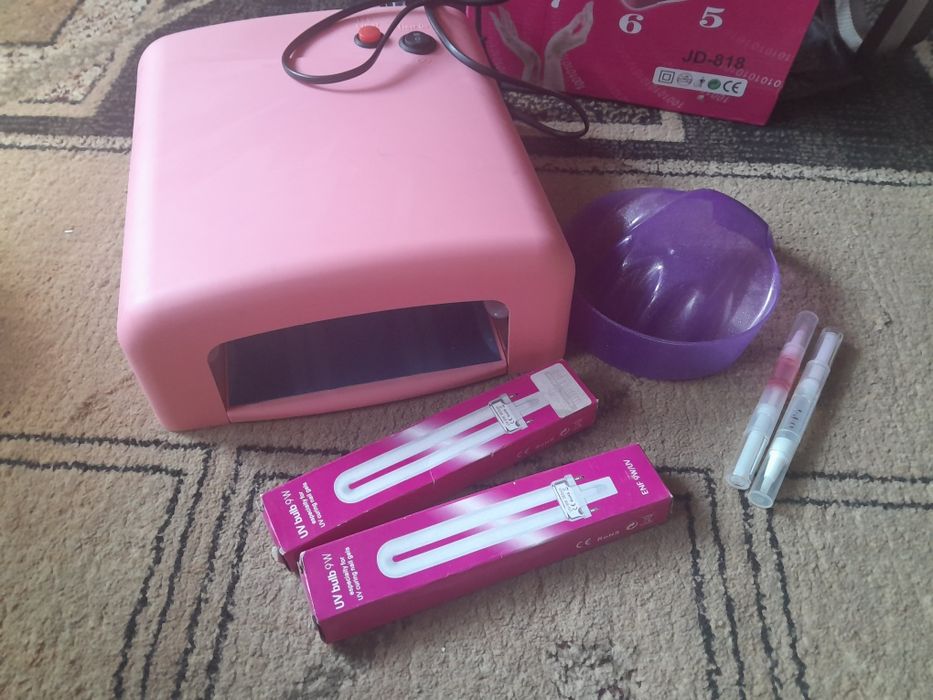 Лампа УФ для манікуру