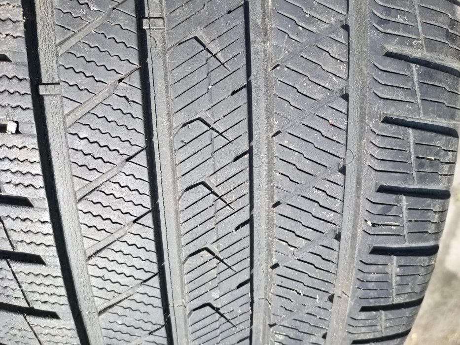 Opony 285/45 r21 superstan