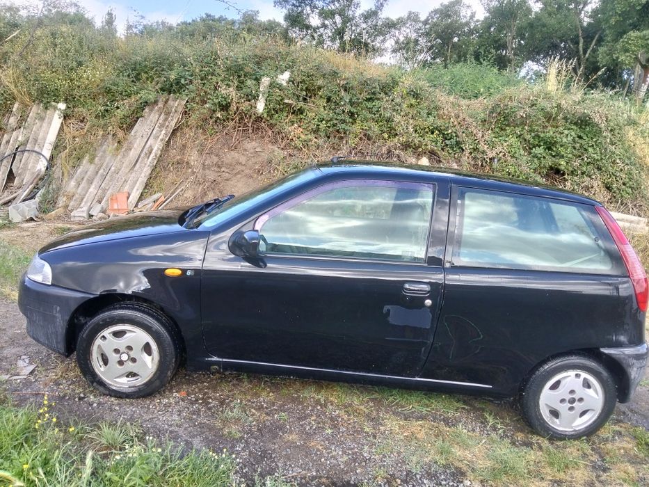 Carro Fiat Punto 55