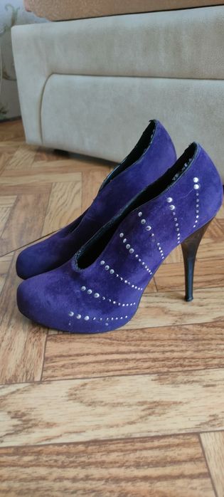 Продам взуття...