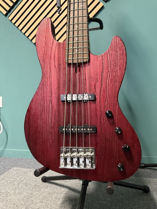 Sire Marcus Miller V6 Jazz Bass 5