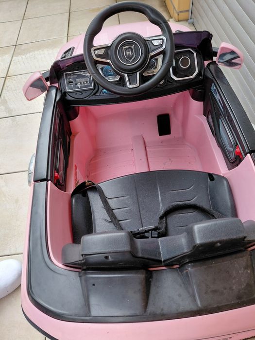 Carro eléctrico infantil