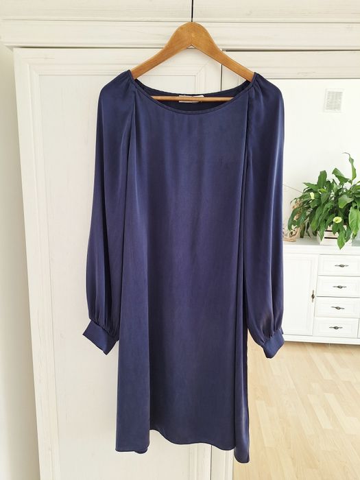 Jedwabna granatowa sukienka