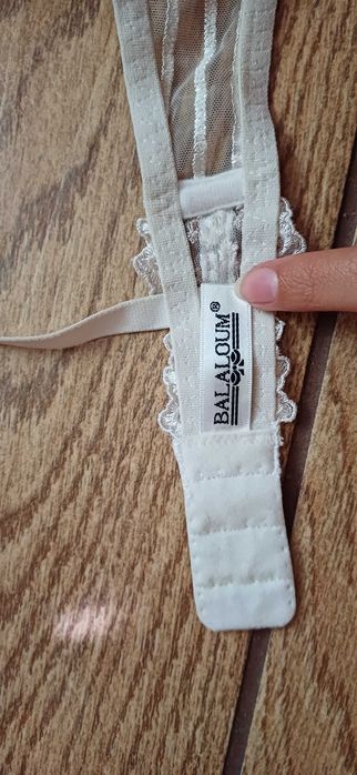 beżowo# kremowy biustonosz Balaloum w r. 80 B# push up