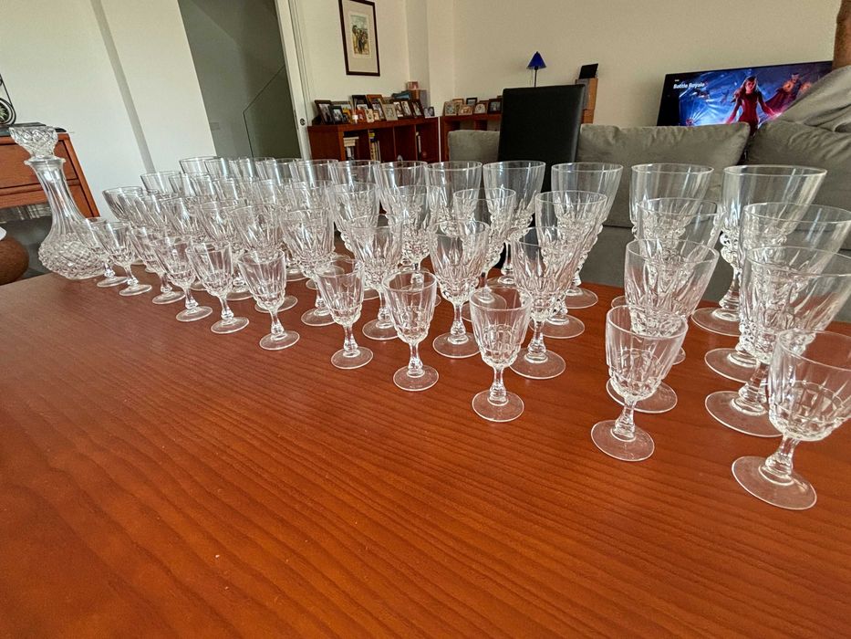 Copos e garrafa cristal d'arques- Conjunto 25 peças