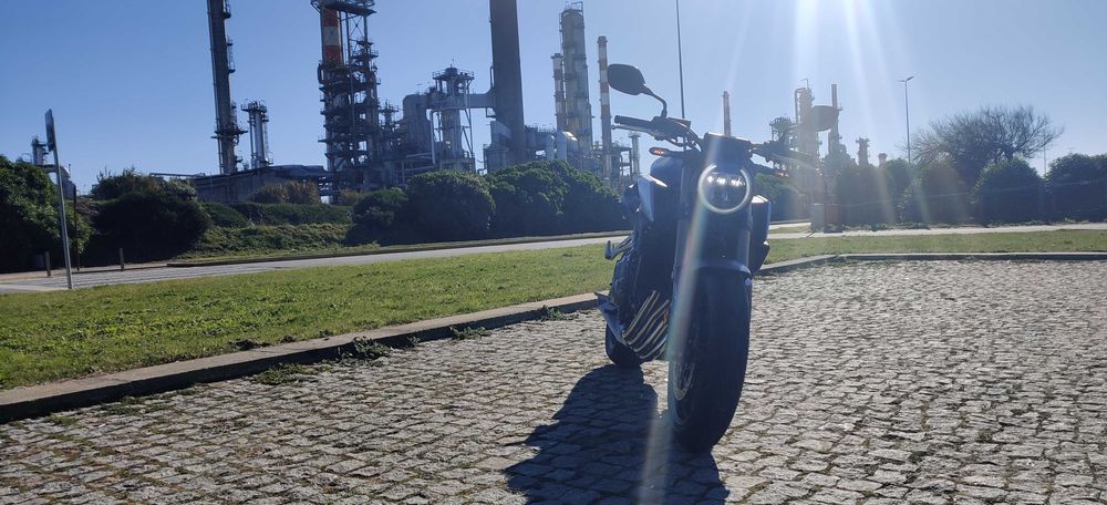 Honda CB650R Neo Sports Cafe 2021 70KW