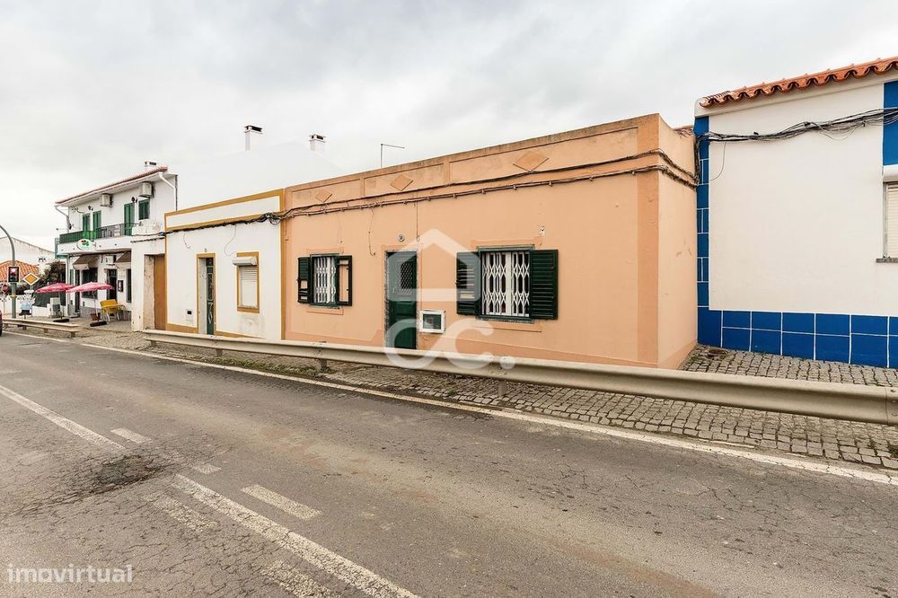 Moradia T3 c/ Quintal e Garagem/Oficina | Beringel, Beja