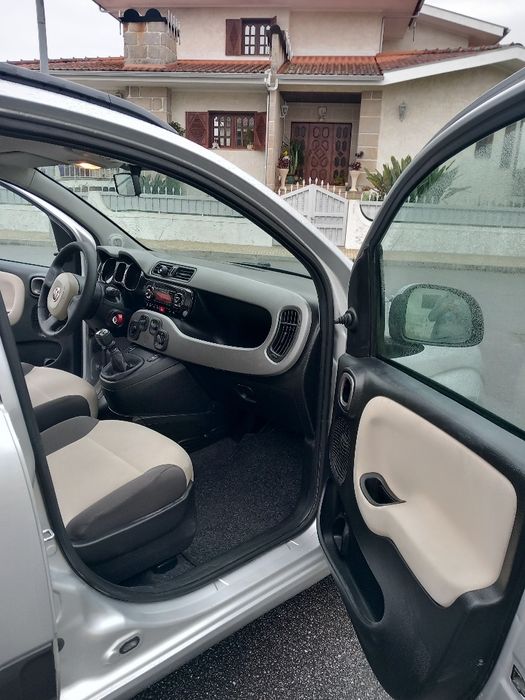 Fiate panda Nacional cinza prata