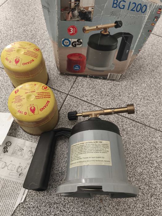 Maçarico s/isqueiro / Maçarico de Soldar com Cartucho fornecido