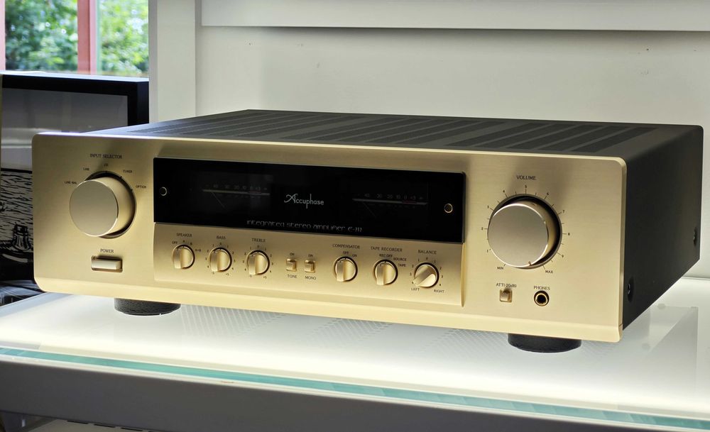 Accuphase E-212 wzmacniacz zintegrowany
