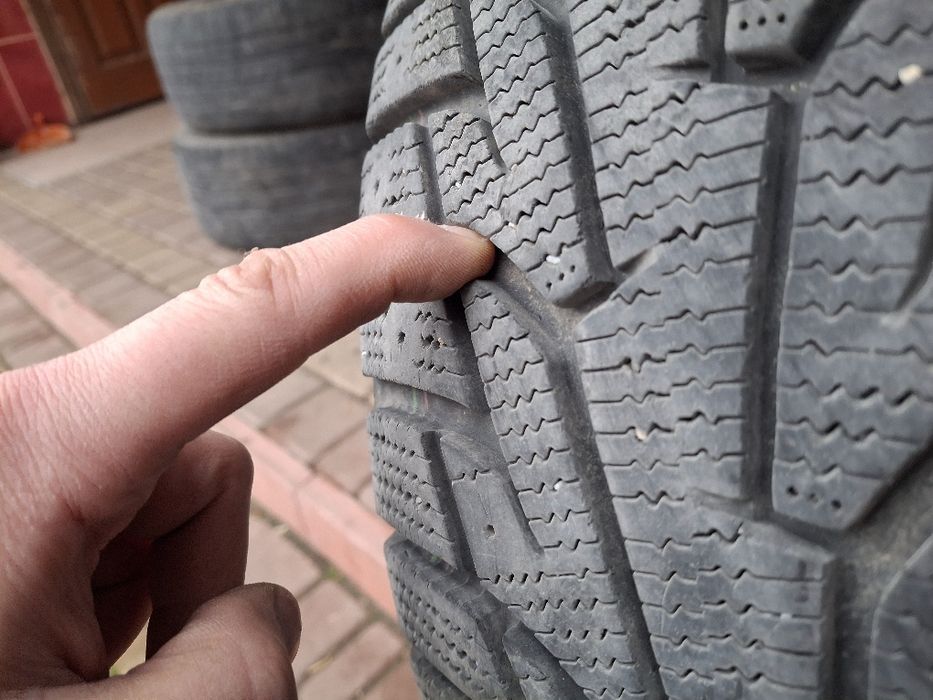 Зимове колесо хенкок 225 50 r 17