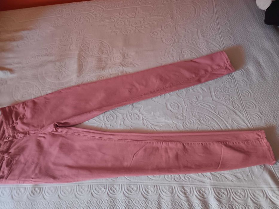 calças massimo dutti, Skinny fit, tamanho 34, justas com elasticidade em bom estado geral