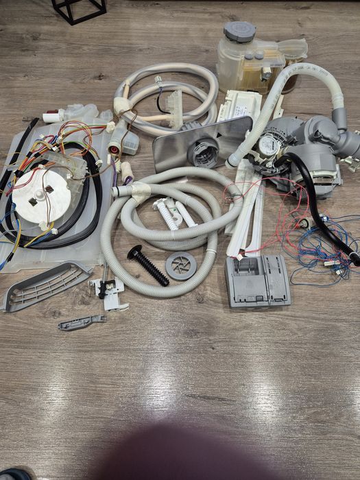 Dozownik detergentów Bosch SPV53M50EU 45 cm