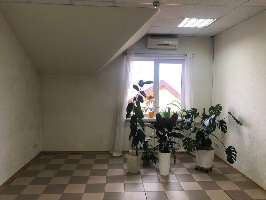 Оренда офісних приміщень. Бровари, р-н Пекарня. ГЕНЕРАТОР!!!