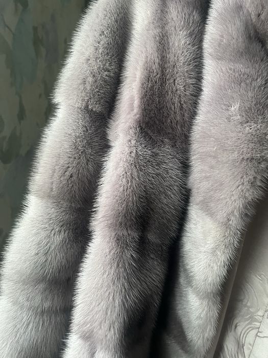 Шуба сріблясто пурпурового кольору