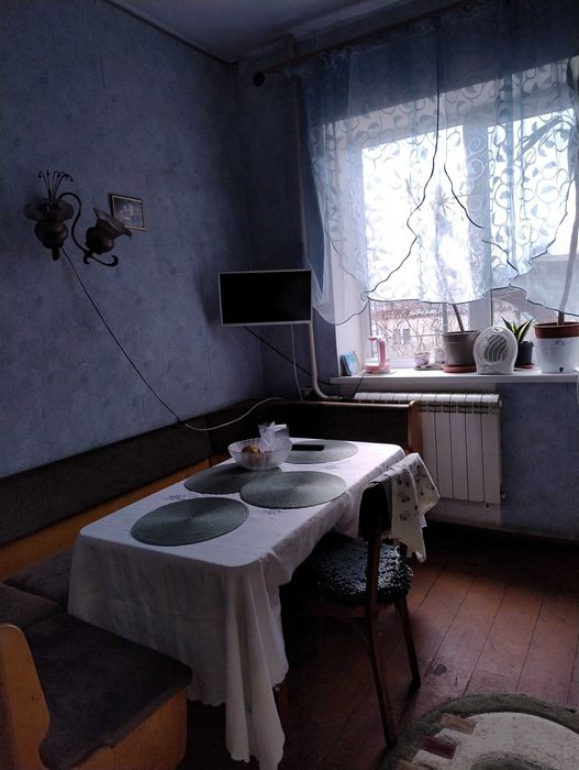 продам дом(пол дома)