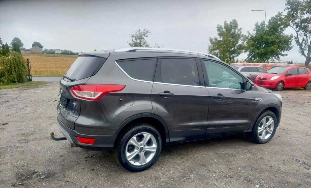 Ford Kuga 2015 1.5 Benzyna
