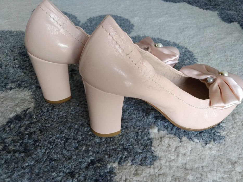APIA czółenka Katarina Nappa 5118 Nudo rozm. 35 nowe