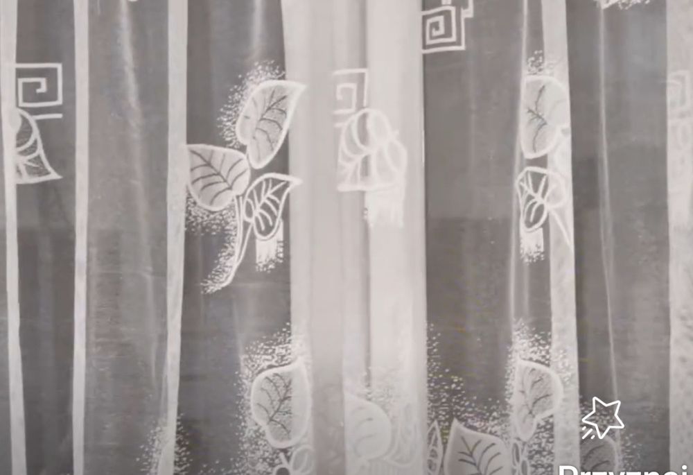 Nowiutkie firanki do pokoju. 50 zł/1szt.