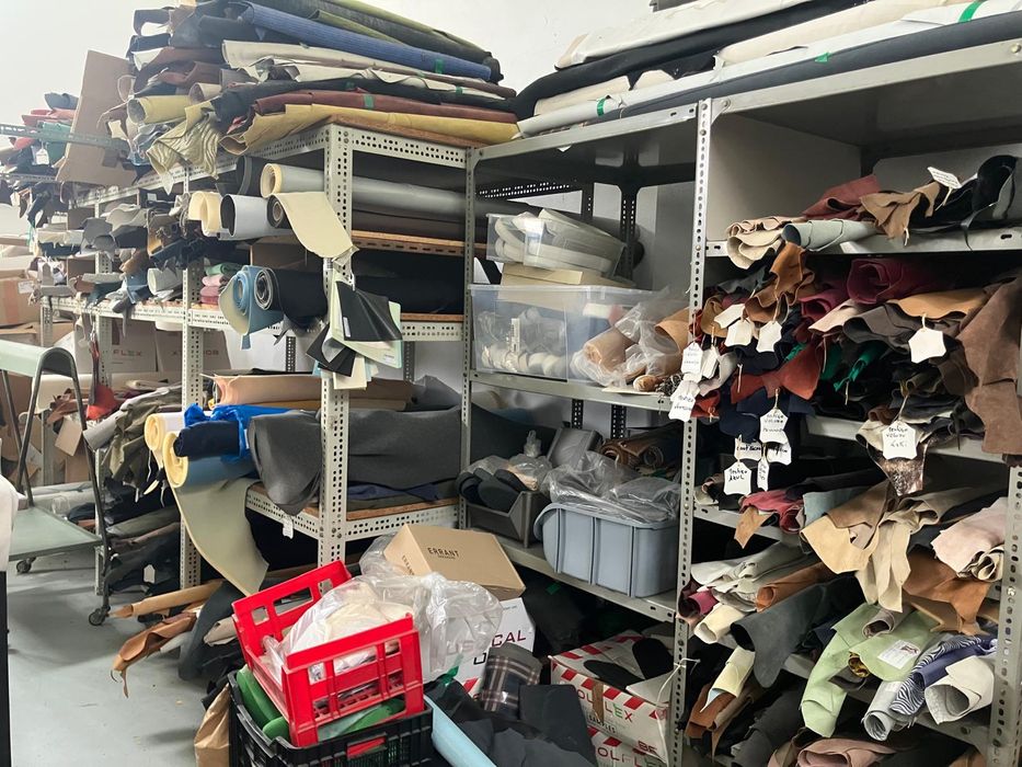 Rolos de tecido em pele