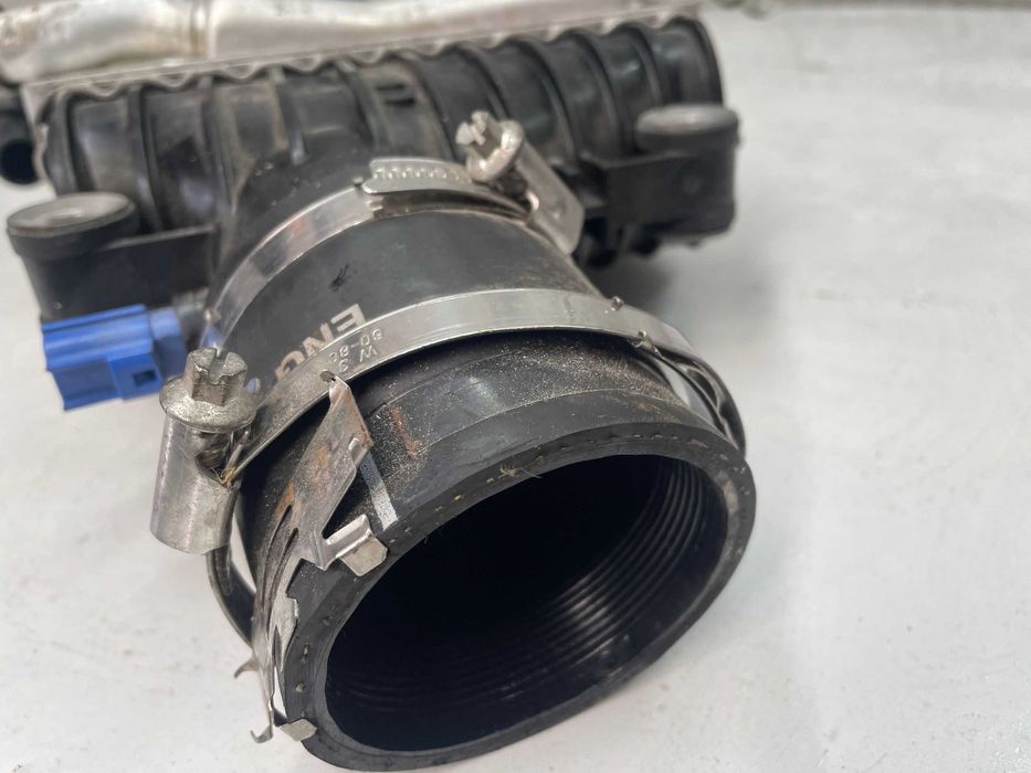 Intercooler Jaguar XE (2016)