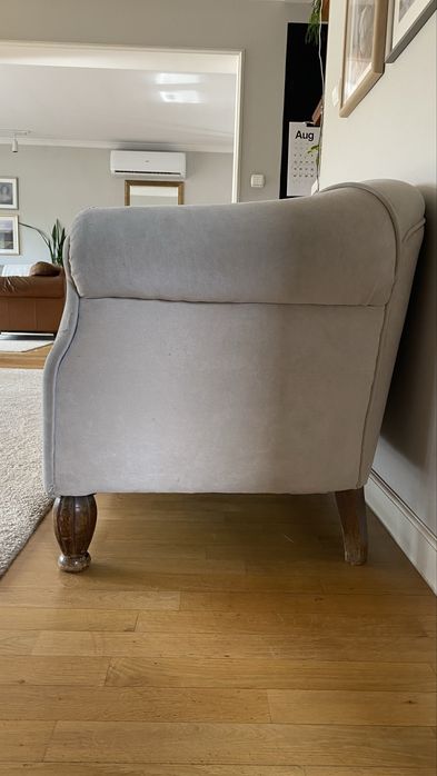 Antyczna sofa klubowa w stylu Biedermeier