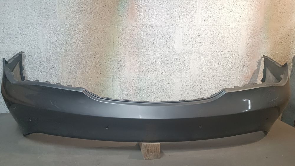 Vendo parachoque de trás Mercedes CLA W117 ano 2015/16