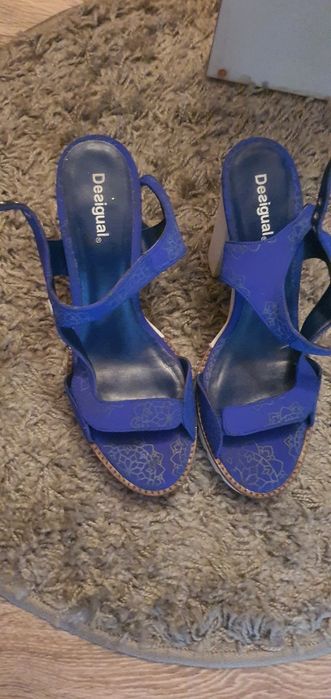 Buty desigual chaber Biała platforma